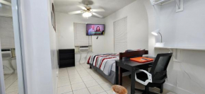 Private bedroom Midtown with Kitchen Beautiful 2